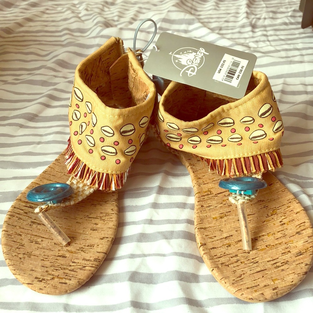 Disney Moana sandals